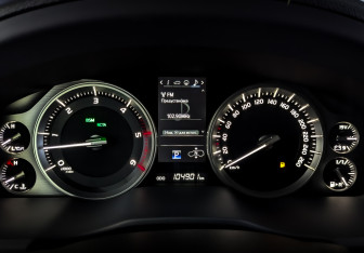 Подержанный автомобиль Toyota Land Cruiser Suv 2019 года (13 фото)