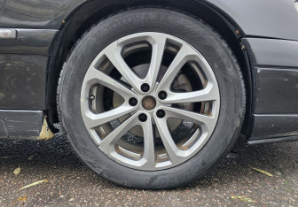 Подержанный автомобиль Opel Omega Sedan 2000 года (15 фото)