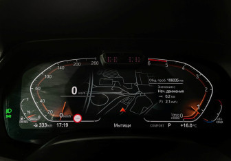 Подержанный автомобиль BMW X5 2022 года (13 фото)