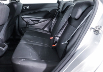 Подержанный автомобиль Ford Fiesta Sedan 2018 года (11 фото)