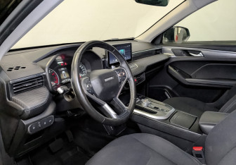 Подержанный автомобиль Haval Jolion 2023 года (16 фото)
