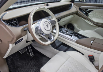 Подержанный автомобиль Voyah Free 2023 года (17 фото)