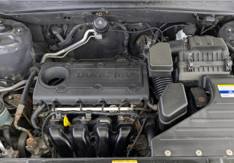 Подержанный автомобиль Hyundai Santa Fe 2011 года (9 фото)