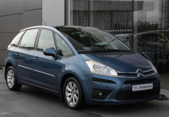Подержанный автомобиль Citroen C4 Picasso 2012 года (2 фото)