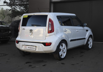Подержанный автомобиль Kia Soul 2012 года (7 фото)