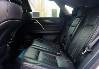 Подержанный автомобиль Lexus RX 2015 года (10 фото)