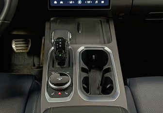 Подержанный автомобиль Jaecoo J7 2024 года (16 фото)