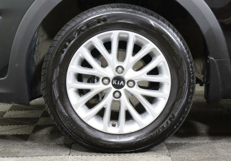 Подержанный автомобиль Kia Rio Hatchback 2020 года (7 фото)