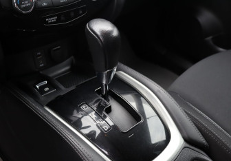 Подержанный автомобиль Nissan Qashqai 2019 года (18 фото)