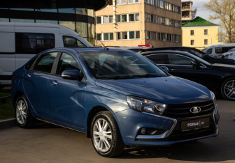 Подержанный автомобиль LADA (ВАЗ) Vesta Sedan 2016 года (2 фото)
