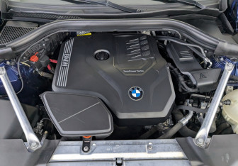 Подержанный автомобиль BMW X3 2020 года (12 фото)