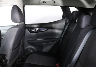 Подержанный автомобиль Nissan Qashqai 2016 года (12 фото)