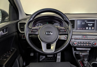 Подержанный автомобиль Kia Sportage 2020 года (22 фото)