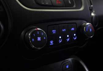 Подержанный автомобиль Hyundai ix35 2013 года (17 фото)