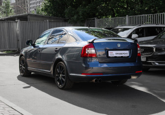 Подержанный автомобиль Skoda Octavia RS Liftback 2012 года (6 фото)