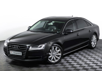 Подержанный автомобиль Audi A8 2016 года (27 фото)