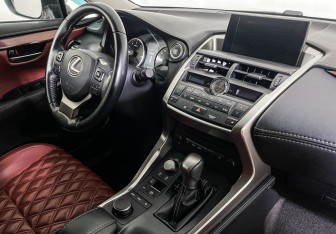 Подержанный автомобиль Lexus NX 2015 года (9 фото)