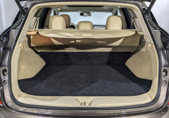 Подержанный автомобиль Nissan Murano Suv 2021 года (10 фото)