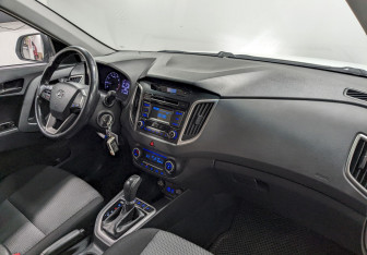 Подержанный автомобиль Hyundai Creta 2017 года (19 фото)