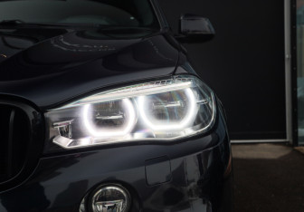 Подержанный автомобиль BMW X5 2017 года (29 фото)