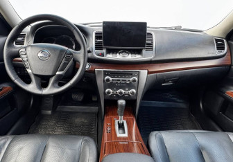 Подержанный автомобиль Nissan Teana 2011 года (9 фото)