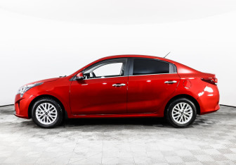 Подержанный автомобиль Kia Rio Sedan 2021 года (3 фото)
