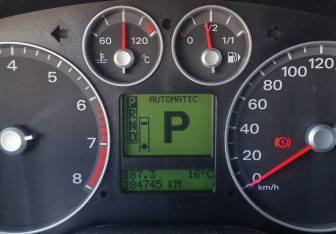 Подержанный автомобиль Ford C-MAX 2006 года (15 фото)