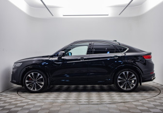 Подержанный автомобиль Geely Tugella 2022 года (8 фото)