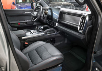 Подержанный автомобиль Jetour T2 2024 года (11 фото)