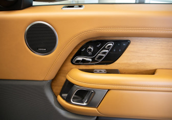 Подержанный автомобиль Land Rover Range Rover 2019 года (22 фото)