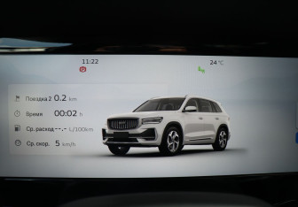 Подержанный автомобиль Geely Monjaro 2023 года (17 фото)