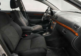 Подержанный автомобиль Toyota Avensis Sedan 2007 года (9 фото)