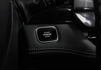 Подержанный автомобиль Changan UNI-K 2023 года (21 фото)