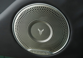 Подержанный автомобиль Voyah Free 2023 года (18 фото)