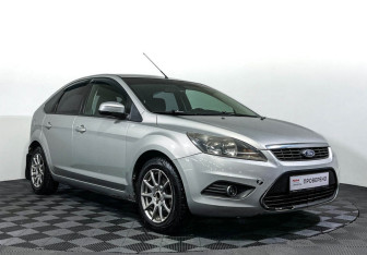 Подержанный автомобиль Ford Focus Hatchback 2009 года (3 фото)