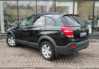 Подержанный автомобиль Chevrolet Captiva 2013 года (6 фото)
