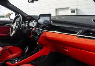 Подержанный автомобиль BMW X2 2021 года (17 фото)
