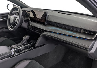 Новый Toyota Camry Sedan 2025 (9 фото)