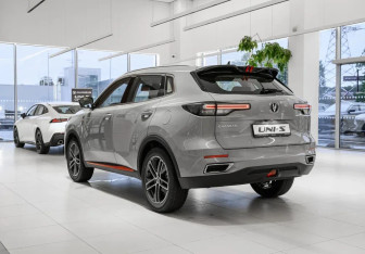 Новый Changan UNI-S 2024 (4 фото)