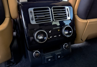 Подержанный автомобиль Land Rover Range Rover 2021 года (27 фото)