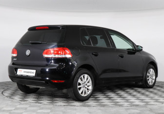 Подержанный автомобиль Volkswagen Golf Hatchback 2010 года (3 фото)