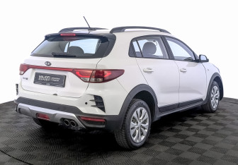 Подержанный автомобиль Kia Rio Hatchback 2021 года (5 фото)