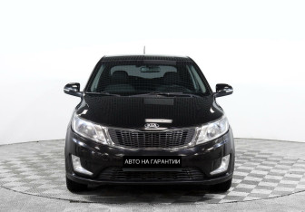 Подержанный автомобиль Kia Rio Hatchback 2013 года (2 фото)