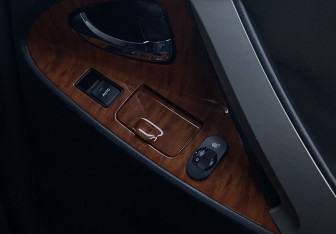 Подержанный автомобиль Toyota Camry Sedan 2011 года (20 фото)