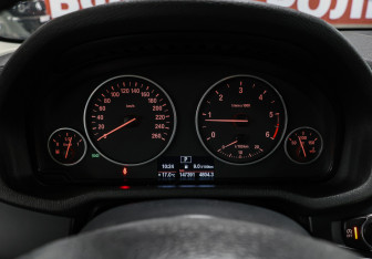 Подержанный автомобиль BMW X3 2014 года (13 фото)