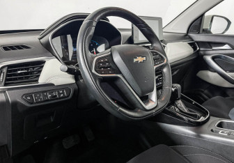 Подержанный автомобиль Chevrolet Captiva 2021 года (13 фото)