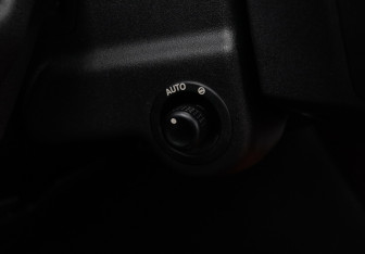 Подержанный автомобиль Land Rover Range Rover Sport 2011 года (14 фото)