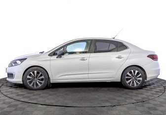 Подержанный автомобиль Citroen C4 Sedan 2018 года (8 фото)