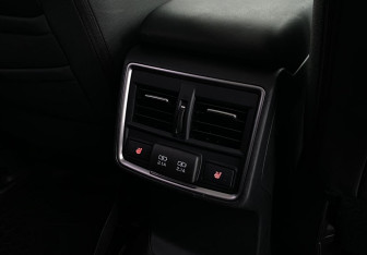 Подержанный автомобиль Subaru Forester Suv 2019 года (23 фото)