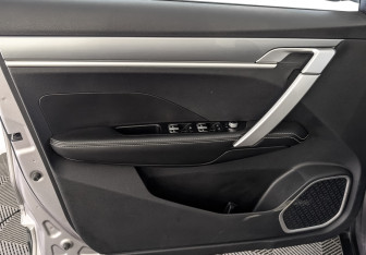 Подержанный автомобиль Geely Coolray 2022 года (19 фото)